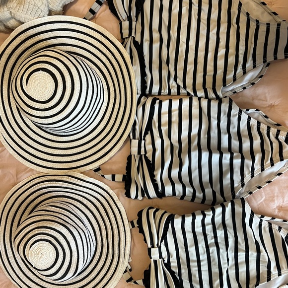 Janie and Jack swimsuit 3T, 2T, 12-18 months - Picture 8 of 10